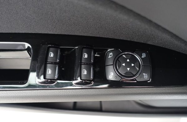 Ford Mondeo 2.0 138kw Hybrid ecvT Titanium, nabídka acb355ae-4784-41d2-b32d-1a719dcdd804