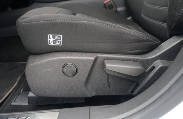 Ford Mondeo 2.0 138kw Hybrid ecvT Titanium, nabídka acb355ae-4784-41d2-b32d-1a719dcdd804