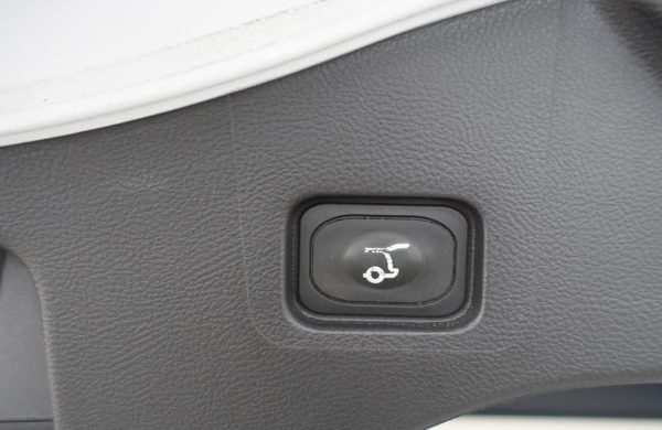 Ford Mondeo 2.0 138kw Hybrid ecvT Titanium, nabídka acb355ae-4784-41d2-b32d-1a719dcdd804