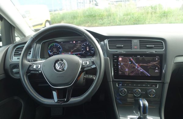 Volkswagen Golf 100 kW, VIRTUAL COCPIT, nabídka aef20b6d-de1a-4633-9925-18906e22a367