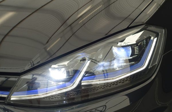 Volkswagen Golf 100 kW, VIRTUAL COCPIT, nabídka aef20b6d-de1a-4633-9925-18906e22a367