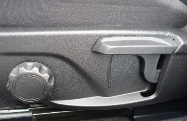 Ford Focus 2.0 EcoBlue Active LED SVĚTLA, nabídka 51e4b95a-b7b4-467a-95a5-3e6472b7f944