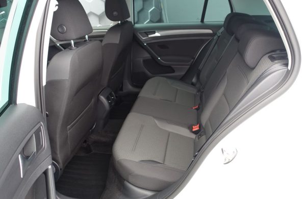 Volkswagen Golf 100kW, Tepelné čerpadlo, nabídka 943b1ad5-95ce-4c08-b7fa-a9d91b10672a