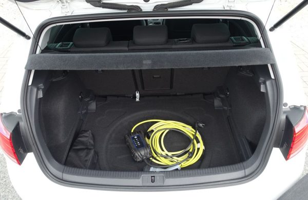 Volkswagen Golf 100kW, Tepelné čerpadlo, nabídka 943b1ad5-95ce-4c08-b7fa-a9d91b10672a