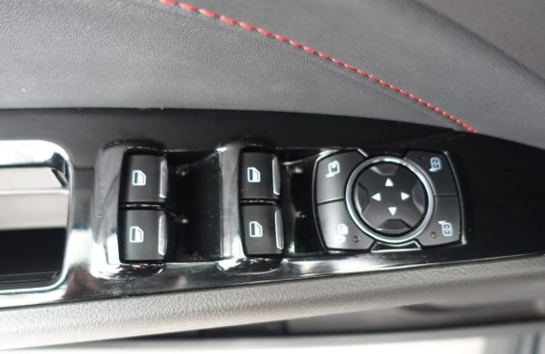 Ford Mondeo ST-Line, LED Dynamic, SONY , nabídka c66e8593-bc81-43c7-9812-7b4f70fdb4e2