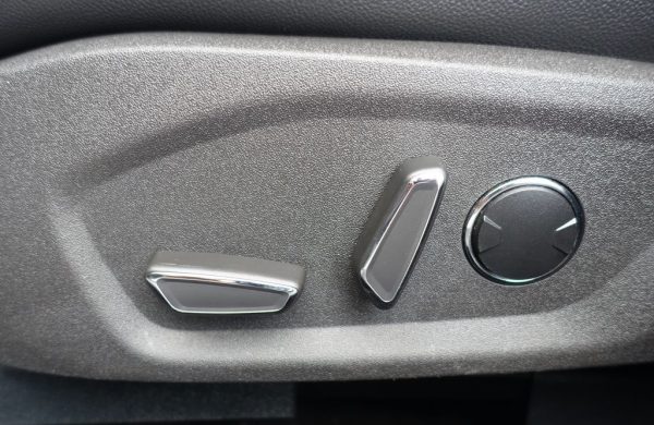 Ford Mondeo ST-Line, LED Dynamic, SONY , nabídka c66e8593-bc81-43c7-9812-7b4f70fdb4e2
