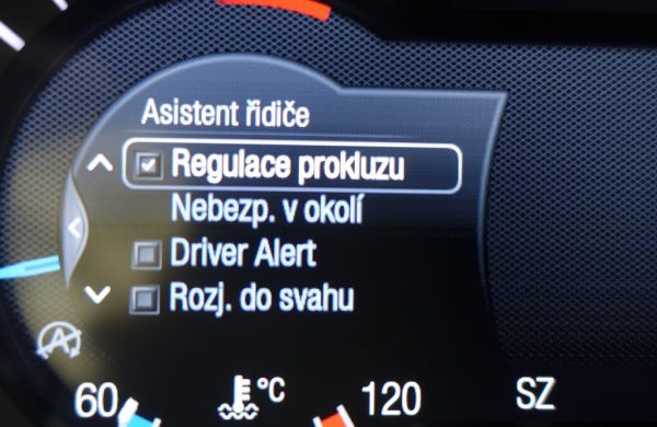 Ford S-Max 7 míst, manuál, tažné Titanium, nabídka f4e4aea9-328d-4899-b41f-c32f370f06a3