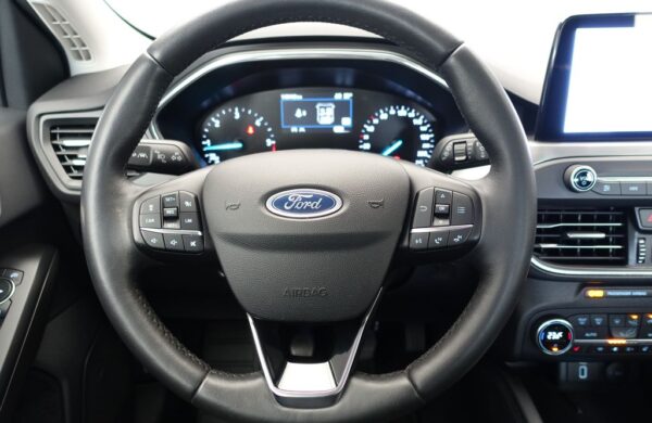 Ford Focus 110 kw, Titanium, manuál, nabídka 1fc96af7-9223-4a9c-95e8-643fa2ed33a7