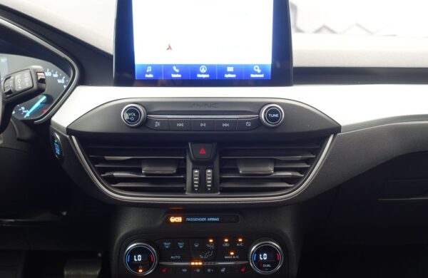Ford Focus 110 kw, automat, zimní paket, , nabídka 8b8e52a9-4244-4611-8f38-52e5cef19331