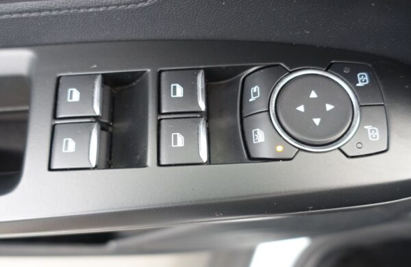 Ford Focus 110 kw, automat, zimní paket, , nabídka 8b8e52a9-4244-4611-8f38-52e5cef19331