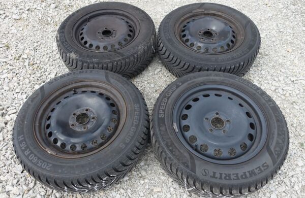 Ford Focus 110 kw, automat, zimní paket, , nabídka 8b8e52a9-4244-4611-8f38-52e5cef19331