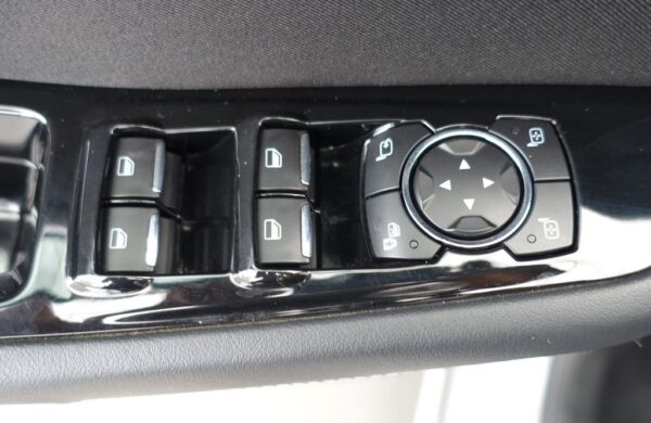 Ford S-Max 2.5 Duratec FHEV TITANIUM, nabídka 4118fd51-454c-434f-8206-15748a334526