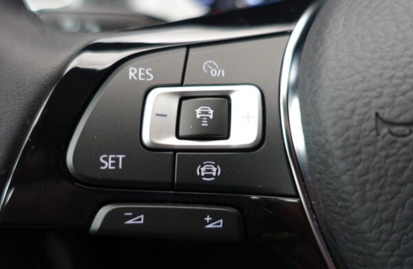 Volkswagen Golf 100kW,Tepelné čerpadlo, nabídka 54b9d637-e6fd-4a20-a1a8-c6975f392a36