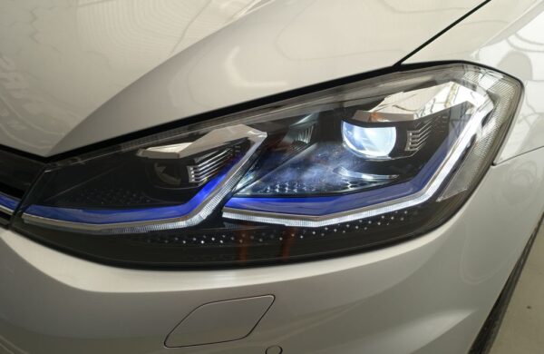 Volkswagen Golf 100kW,Tepelné čerpadlo, nabídka 54b9d637-e6fd-4a20-a1a8-c6975f392a36