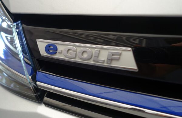Volkswagen Golf 100kW,Tepelné čerpadlo, nabídka 54b9d637-e6fd-4a20-a1a8-c6975f392a36