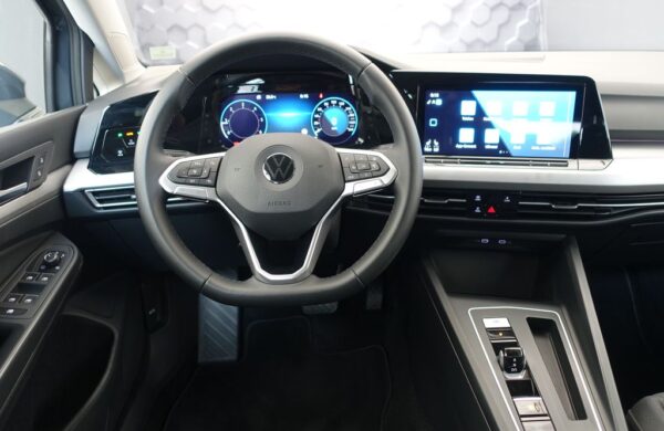 Volkswagen Golf VIII 2.0 TDi  Life DSG/110 kw, nabídka 2348e8cd-bd76-486c-a706-455f0179a0fb