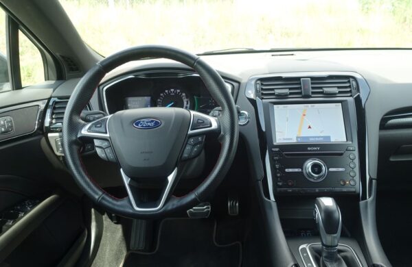 Ford Mondeo 2.0 138 kW Hybrid ecvT ST-Line, nabídka 542a7013-f81a-481b-b3c4-91fc7e58b9cf