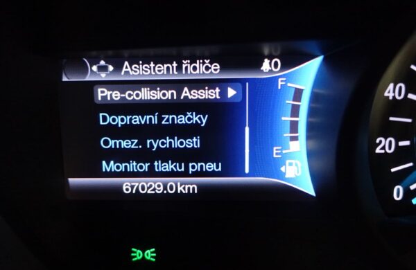 Ford Mondeo 2.0 e-CVT Hybrid Titanium, nabídka 65248121-a1ac-4591-a897-8435cbd59938