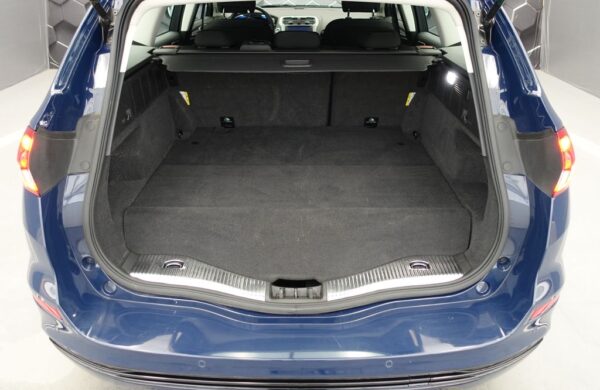 Ford Mondeo 2.0 e-CVT Hybrid Titanium, nabídka 65248121-a1ac-4591-a897-8435cbd59938