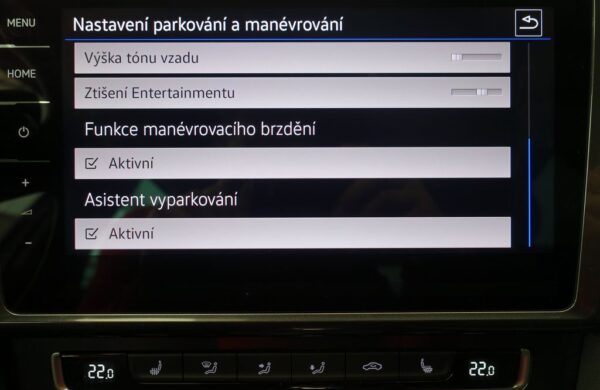 Volkswagen Golf SoH 95,4%, tepelné čerpadlo, nabídka b7028039-4514-4a32-babc-3ccf4e0aebce