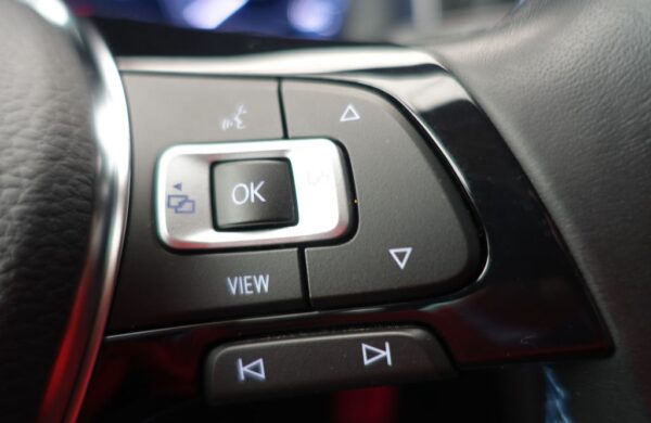 Volkswagen Golf SoH 95,4%, tepelné čerpadlo, nabídka b7028039-4514-4a32-babc-3ccf4e0aebce