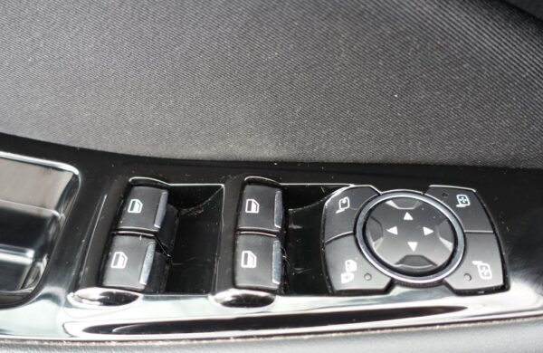 Ford S-Max Titanium 110KW MT6, nabídka 53d62f0b-6709-4df0-a3a1-f14702455405