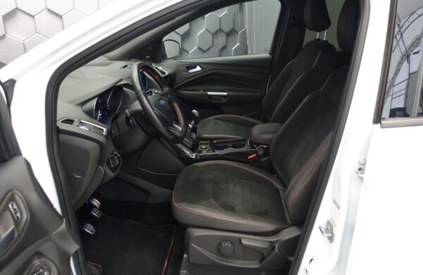 Ford Kuga 2,0 TDCi ST-Line, nabídka 95db2cbe-4d94-4c02-8a37-4657471e4d04