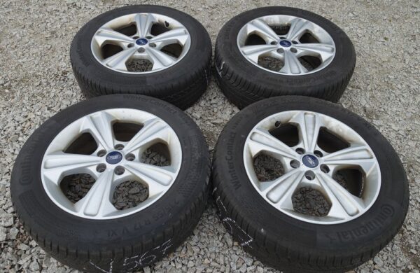 Ford Kuga 2,0 TDCi ST-Line, nabídka 95db2cbe-4d94-4c02-8a37-4657471e4d04