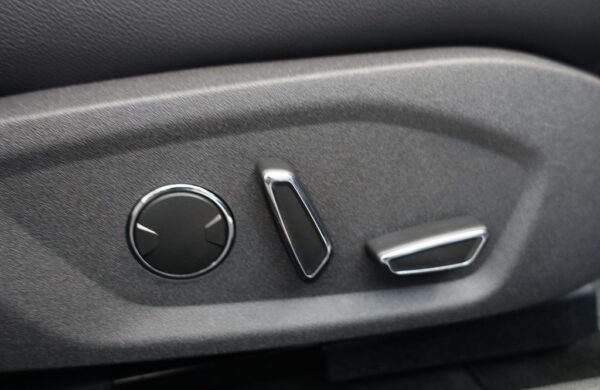 Ford Mondeo 110 kw, man, ST-Line, WEBASTO, nabídka 6f3b3e26-424f-4a6b-8adf-7f263e5f432e