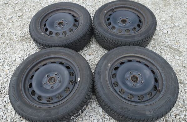 Volkswagen Golf SoH 95,4%, tepelné čerpadlo, nabídka b7028039-4514-4a32-babc-3ccf4e0aebce