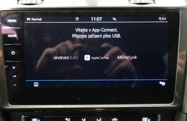 Volkswagen Golf SoH 90,7%, LED světlomety, nabídka 334ea721-ea79-4378-a883-f23dc977887b