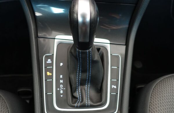 Volkswagen Golf SoH 90,7%, LED světlomety, nabídka 334ea721-ea79-4378-a883-f23dc977887b