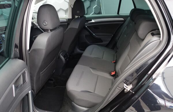 Volkswagen Golf SoH 90,7%, LED světlomety, nabídka 334ea721-ea79-4378-a883-f23dc977887b