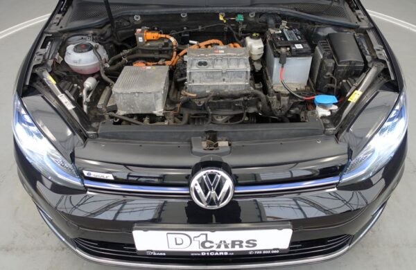 Volkswagen Golf SoH 90,7%, LED světlomety, nabídka 334ea721-ea79-4378-a883-f23dc977887b