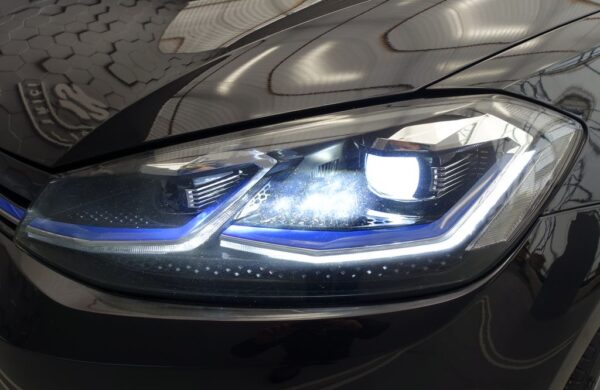 Volkswagen Golf SoH 90,7%, LED světlomety, nabídka 334ea721-ea79-4378-a883-f23dc977887b