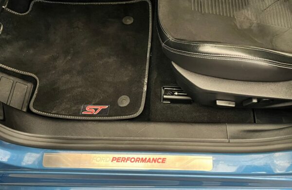 Ford Focus 2,0 ST Styling-Paket Performan, nabídka 9c4978c1-d535-478e-8bf6-161c97fd795a