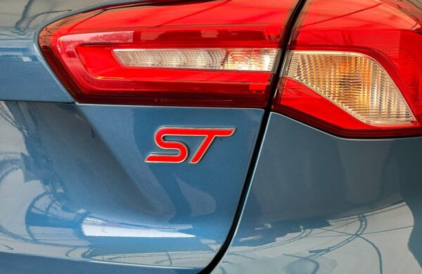 Ford Focus 2,0 ST Styling-Paket Performan, nabídka 9c4978c1-d535-478e-8bf6-161c97fd795a