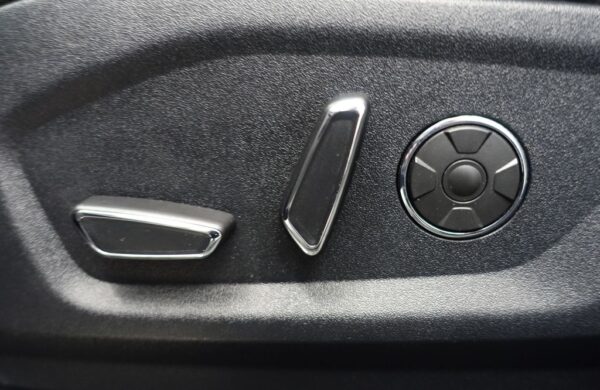 Ford S-Max 2.0 VIGNALE 140 KW LED tažné, nabídka 72777f79-8a02-4fe5-9b5d-c0dcea77e770