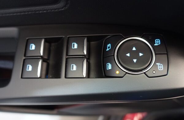 Ford Focus 2.0 Active VIGNALE Head-Up, nabídka 5aa73152-bd9f-4e90-8a94-b211540bd11c