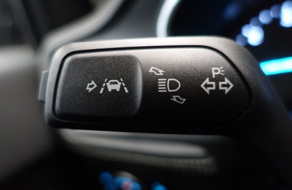 Ford Focus 2.0 Active VIGNALE Head-Up, nabídka 5aa73152-bd9f-4e90-8a94-b211540bd11c