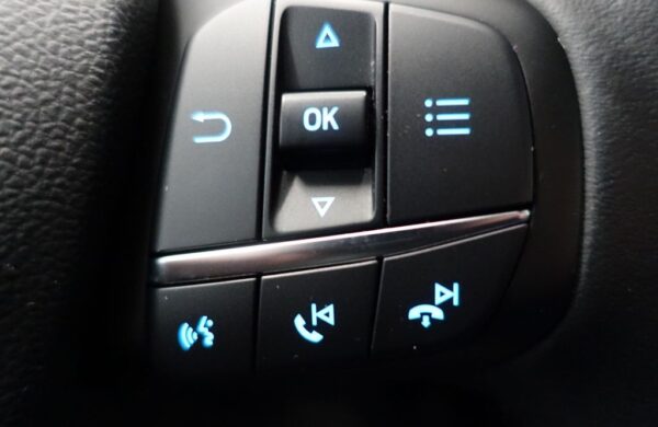 Ford Focus 2.0 Active VIGNALE Head-Up, nabídka 5aa73152-bd9f-4e90-8a94-b211540bd11c