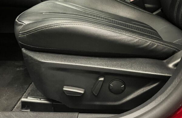 Ford Focus 2.0 Active VIGNALE Head-Up, nabídka 5aa73152-bd9f-4e90-8a94-b211540bd11c