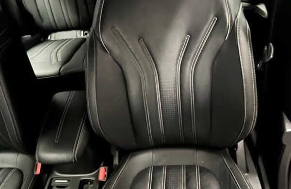 Ford Focus 2.0 Active VIGNALE Head-Up, nabídka 5aa73152-bd9f-4e90-8a94-b211540bd11c