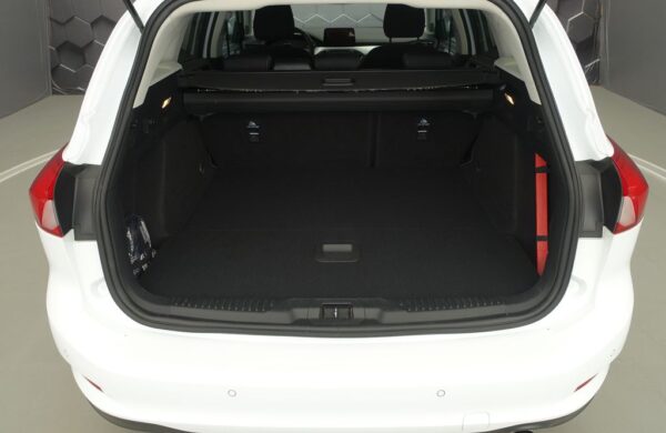 Ford Focus 110 kw, automat, zimní paket, , nabídka 8b8e52a9-4244-4611-8f38-52e5cef19331