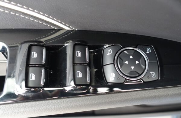 Ford Mondeo 2.0 EcoBlue Vignale 140 kW, nabídka b689a0f8-18f1-45f4-b04b-f3e2b2208abb