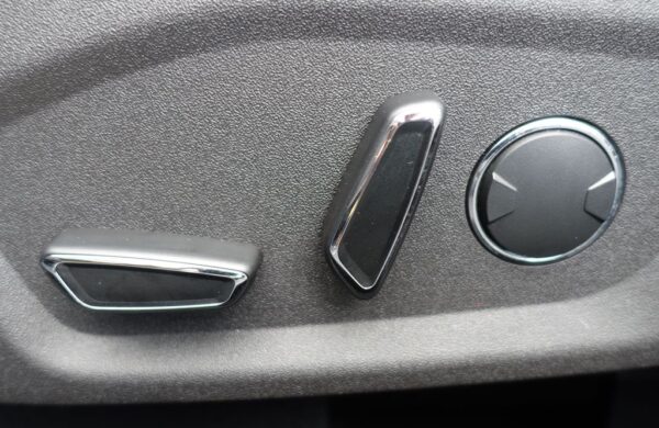 Ford Mondeo 2.0 EcoBlue Vignale 140 kW, nabídka b689a0f8-18f1-45f4-b04b-f3e2b2208abb