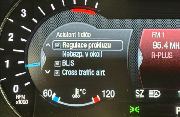 Ford Galaxy 177 kw Titanium Bi-Turbo, nabídka 1ef44ed4-96cb-46a5-a5e0-23beeb02a0bd