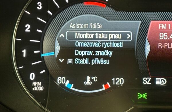 Ford Galaxy 177 kw Titanium Bi-Turbo, nabídka 1ef44ed4-96cb-46a5-a5e0-23beeb02a0bd