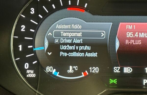 Ford Galaxy 177 kw Titanium Bi-Turbo, nabídka 1ef44ed4-96cb-46a5-a5e0-23beeb02a0bd