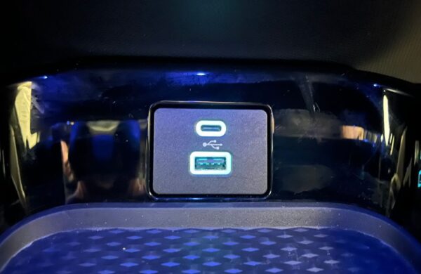 Ford Mustang Mach-E Premium – AWD – 94,9% SoH, nabídka b1f53077-6464-49a2-831f-a9d706996294